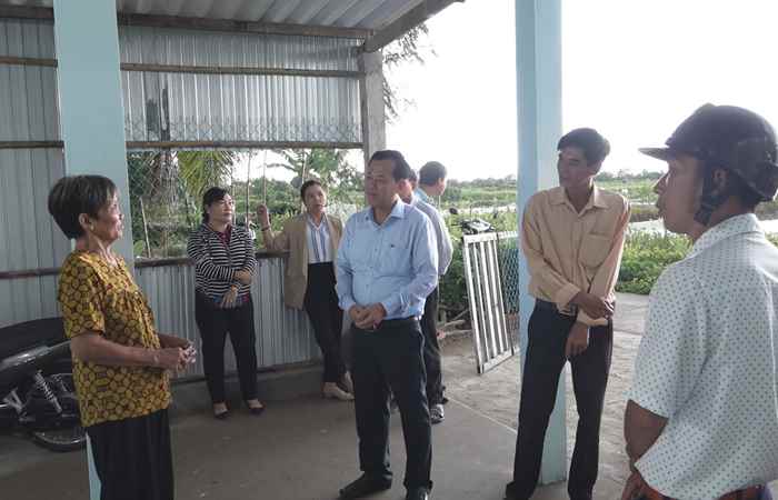 Lãnh đạo thị xã Vĩnh Châu kiểm tra tình hình thực hiện các Chương trình mục tiêu Quốc gia